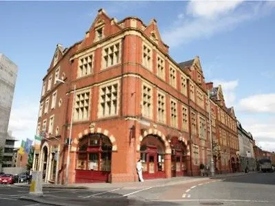 Kinlay House بيت شباب دبلن