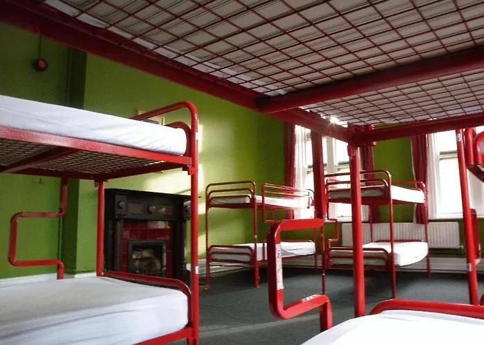 Kinlay House Hostel *