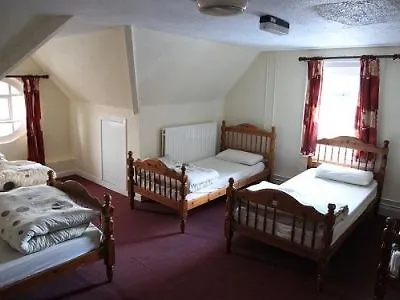 Хостел Kinlay House *