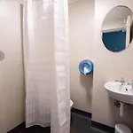 Hostel Kinlay House