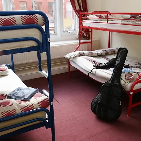 Kinlay House Hostal *