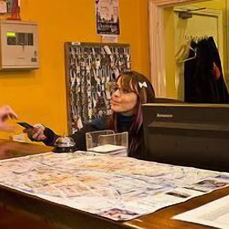 Kinlay House Хостел *