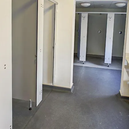 Hostel Kinlay House